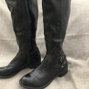 Me Too Women"s Dallas Knee High Riding Boot Shoe